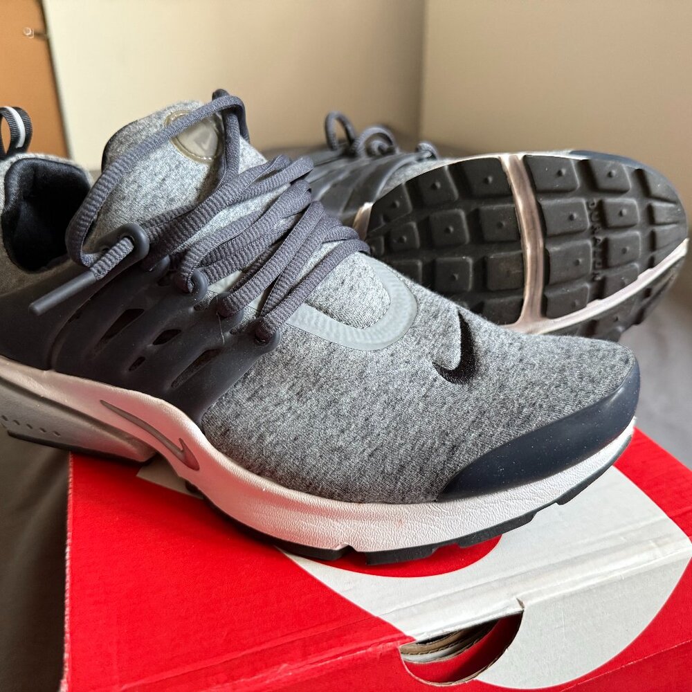 Nike Air Presto TP QS "Tech Fleece"/ Small US 9-10/ Black & Grey/ 812307 002